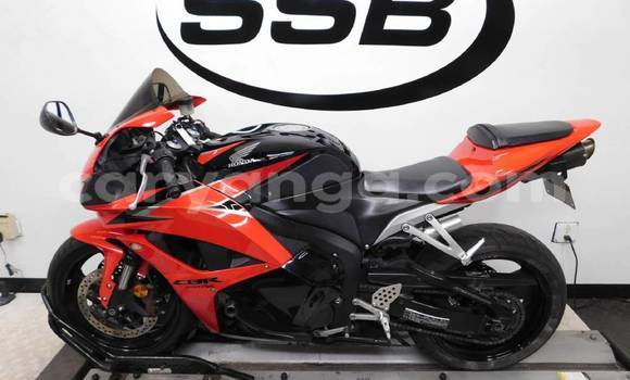 Buy Used Honda CBR 1000 RR Beige Bike in Dowa in Dowa Buy Used Honda CBR 1000 RR Beige Bike in Dowa in Dowa