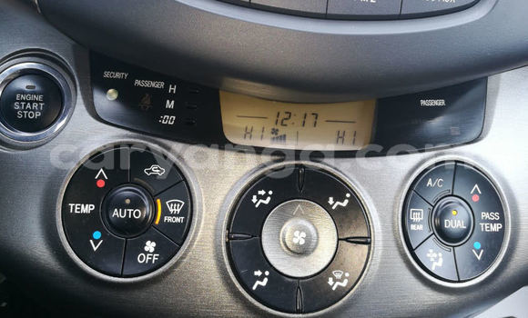 Buy Used Toyota Yaris Black Car in Dowa in Dowa Buy Used Toyota Yaris Black Car in Dowa in Dowa