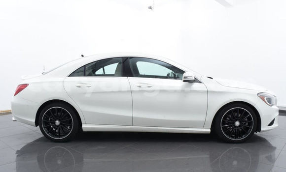 Buy Used Mercedes‒Benz 300–Series White Car in Dowa in Dowa Buy Used Mercedes‒Benz 300–Series White Car in Dowa in Dowa