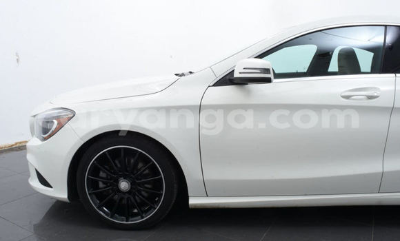 Buy Used Mercedes‒Benz 300–Series White Car in Dowa in Dowa Buy Used Mercedes‒Benz 300–Series White Car in Dowa in Dowa