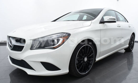 Buy Used Mercedes‒Benz 300–Series White Car in Dowa in Dowa Buy Used Mercedes‒Benz 300–Series White Car in Dowa in Dowa