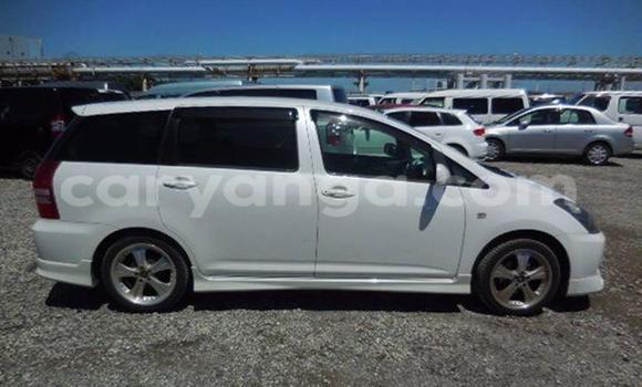 Acheter Occasion Voiture Toyota Wish Blanc à Limbe, Malawi Acheter Occasion Voiture Toyota Wish Blanc à Limbe, Malawi
