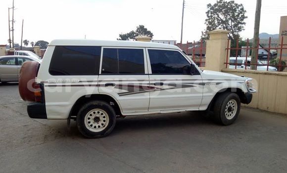 Buy Used Mitsubishi Pajero White Car in Limbe in Malawi