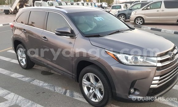 Nunua Imported Toyota Highlander Other Gari ndani ya Import - Dubai nchini Malawi Nunua Imported Toyota Highlander Other Gari ndani ya Import - Dubai nchini Malawi