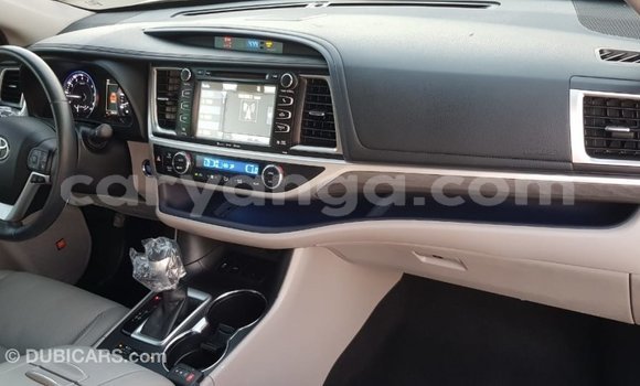 Nunua Imported Toyota Highlander Other Gari ndani ya Import - Dubai nchini Malawi Nunua Imported Toyota Highlander Other Gari ndani ya Import - Dubai nchini Malawi