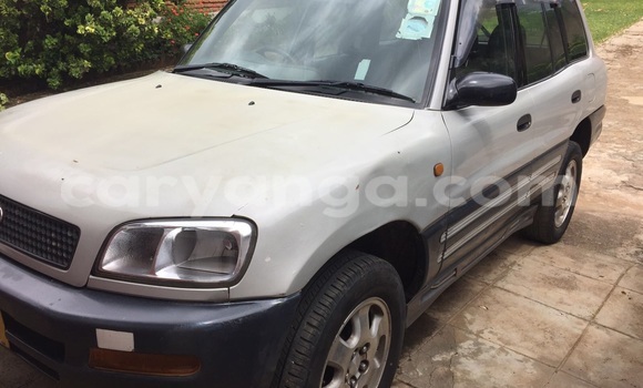 Buy Used Toyota RAV4 White Car in Blantyre in Malawi Buy Used Toyota RAV4 White Car in Blantyre in Malawi