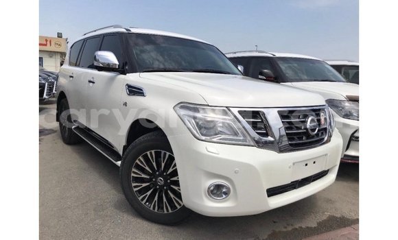 Buy Import Nissan Patrol White Car in Import - Dubai in Malawi