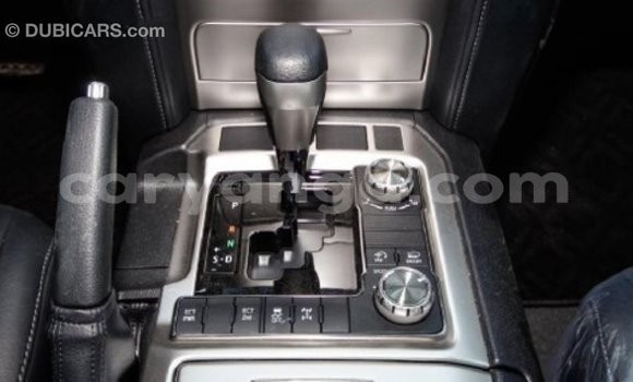 Buy Import Toyota Land Cruiser White Car in Import - Dubai in Malawi Buy Import Toyota Land Cruiser White Car in Import - Dubai in Malawi