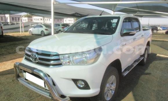 Buy Used Toyota Hilux White Car in Blantyre in Malawi Buy Used Toyota Hilux White Car in Blantyre in Malawi