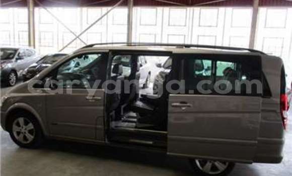 Buy Used Mercedes‒Benz Vito Silver Car in Blantyre in Malawi