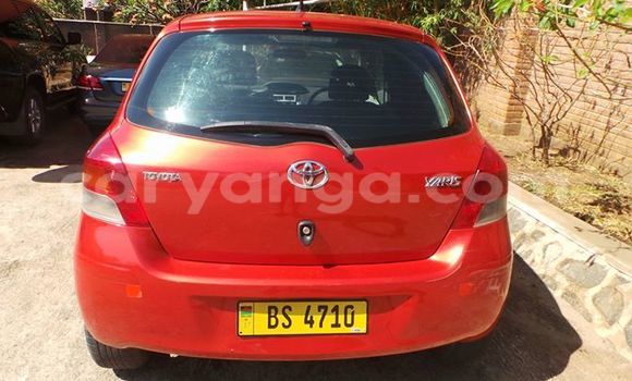 Acheter Occasion Voiture Toyota Yaris Rouge à Limbe, Malawi Acheter Occasion Voiture Toyota Yaris Rouge à Limbe, Malawi