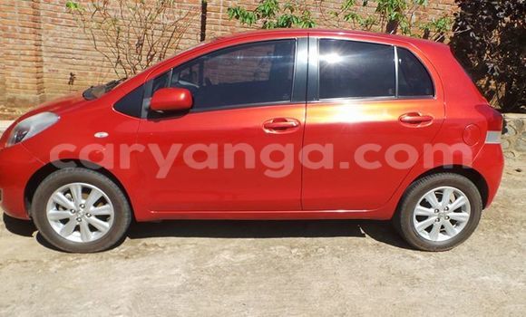 Acheter Occasion Voiture Toyota Yaris Rouge à Limbe, Malawi Acheter Occasion Voiture Toyota Yaris Rouge à Limbe, Malawi