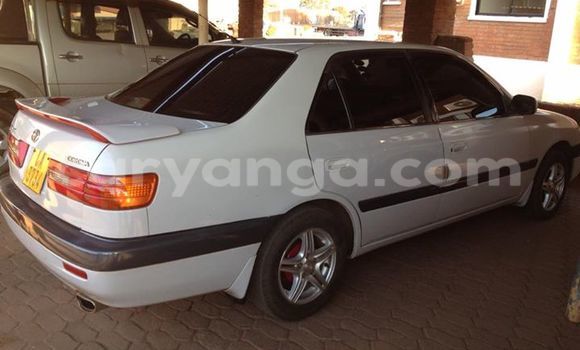 Acheter Occasion Voiture Toyota Corona Blanc à Limbe, Malawi