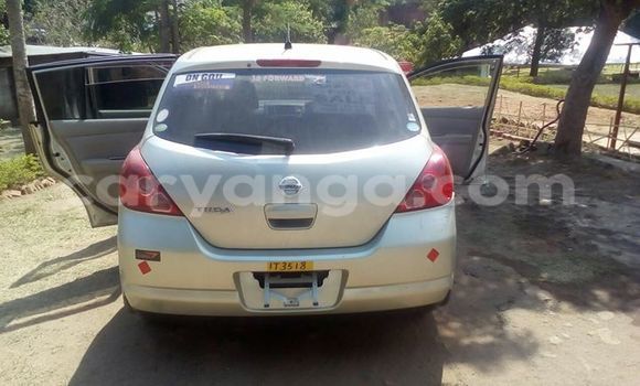 Acheter Occasion Voiture Nissan Tilda Gris à Limbe, Malawi Acheter Occasion Voiture Nissan Tilda Gris à Limbe, Malawi