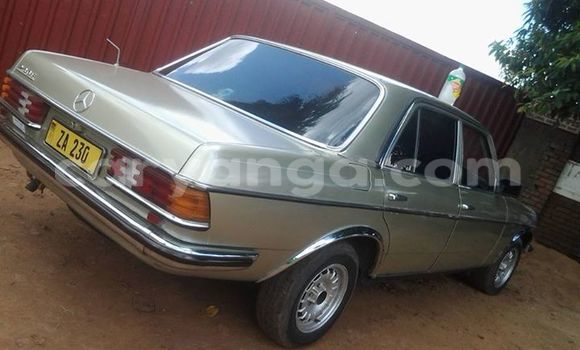 Acheter Occasion Voiture Mercedes‒Benz E–Class Autre à Limbe, Malawi Acheter Occasion Voiture Mercedes‒Benz E–Class Autre à Limbe, Malawi