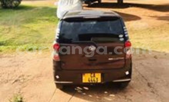 Buy Used Daihatsu Mira Red Car in Lilongwe in Malawi Buy Used Daihatsu Mira Red Car in Lilongwe in Malawi