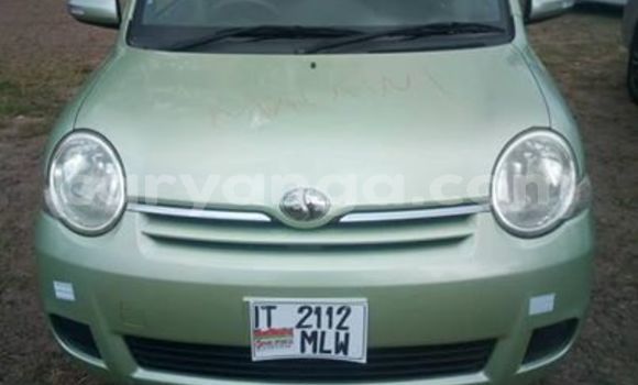 Buy Used Toyota Sienta Green Car in Blantyre in Malawi Buy Used Toyota Sienta Green Car in Blantyre in Malawi