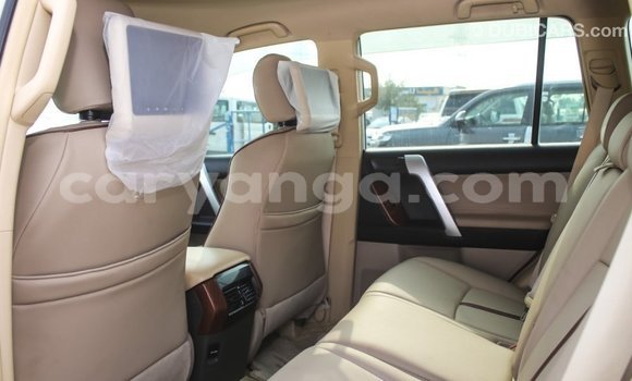 Nunua Imported Toyota Prado White Gari ndani ya Import - Dubai nchini Malawi Nunua Imported Toyota Prado White Gari ndani ya Import - Dubai nchini Malawi