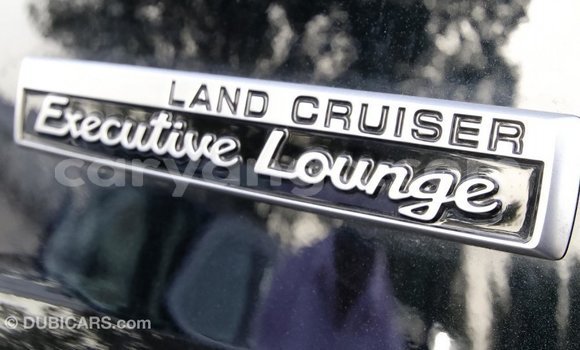Acheter Import Voiture Toyota Land Cruiser Noir à Import - Dubai, Malawi Acheter Import Voiture Toyota Land Cruiser Noir à Import - Dubai, Malawi