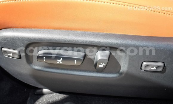 Acheter Import Voiture Lexus LX Blanc à Import - Dubai, Malawi Acheter Import Voiture Lexus LX Blanc à Import - Dubai, Malawi