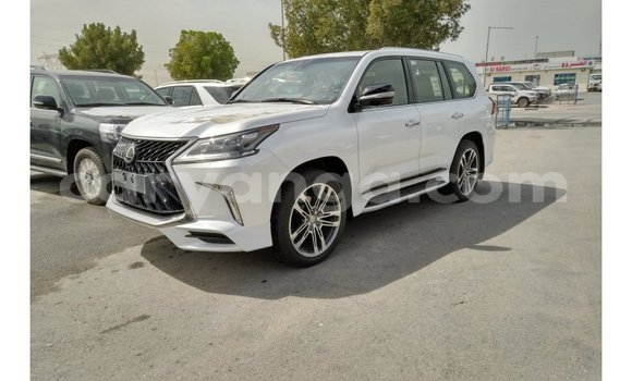 Acheter Import Voiture Lexus LX Blanc à Import - Dubai, Malawi Acheter Import Voiture Lexus LX Blanc à Import - Dubai, Malawi