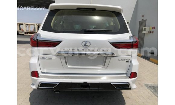 Acheter Import Voiture Lexus LX Blanc à Import - Dubai, Malawi Acheter Import Voiture Lexus LX Blanc à Import - Dubai, Malawi