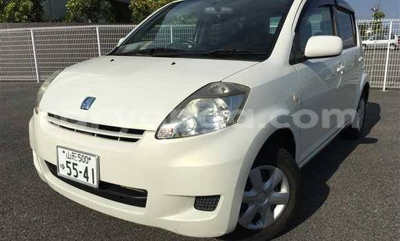 Nunua Ilio tumika Toyota Paseo White Gari ndani ya Limbe nchini Malawi