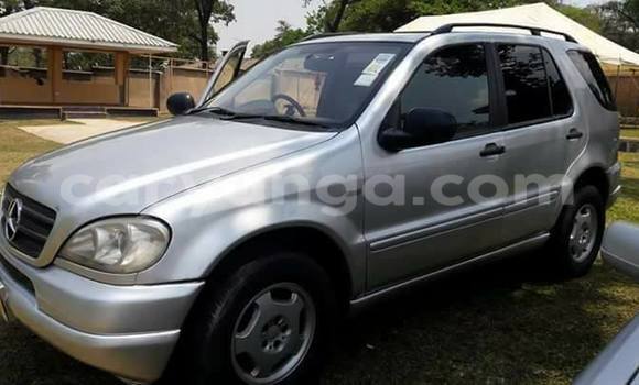 Buy Used Mercedes‒Benz ML–Class White Car in Limbe in Malawi