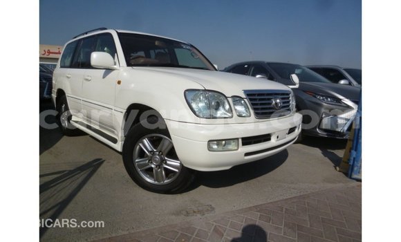Acheter Import Voiture Toyota Land Cruiser Blanc à Import - Dubai, Malawi Acheter Import Voiture Toyota Land Cruiser Blanc à Import - Dubai, Malawi
