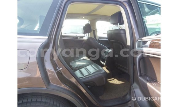 Nunua Imported Volkswagen Touareg Brown Gari ndani ya Import - Dubai nchini Malawi Nunua Imported Volkswagen Touareg Brown Gari ndani ya Import - Dubai nchini Malawi