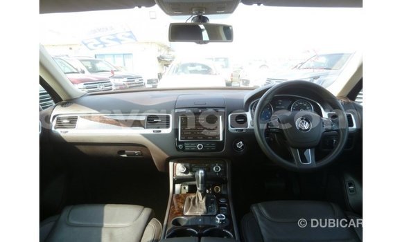 Nunua Imported Volkswagen Touareg Brown Gari ndani ya Import - Dubai nchini Malawi Nunua Imported Volkswagen Touareg Brown Gari ndani ya Import - Dubai nchini Malawi