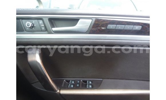 Nunua Imported Volkswagen Touareg Brown Gari ndani ya Import - Dubai nchini Malawi Nunua Imported Volkswagen Touareg Brown Gari ndani ya Import - Dubai nchini Malawi