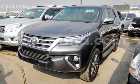 Acheter Import Voiture Toyota Fortuner Autre à Import - Dubai, Malawi Acheter Import Voiture Toyota Fortuner Autre à Import - Dubai, Malawi