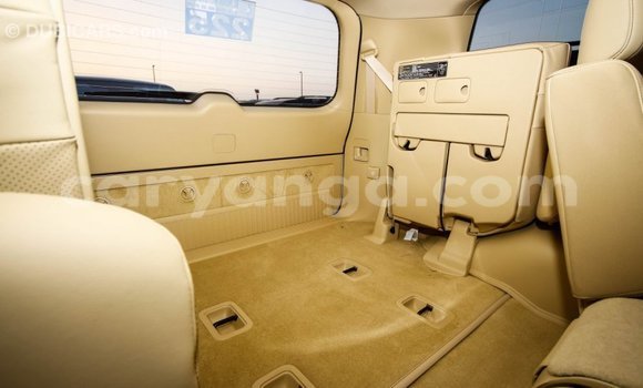 Buy Import Toyota Land Cruiser White Car in Import - Dubai in Malawi Buy Import Toyota Land Cruiser White Car in Import - Dubai in Malawi