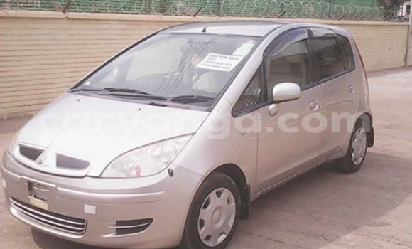 Buy Used Mitsubishi Carisma Silver Car in Limbe in Malawi