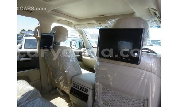 Acheter Import Voiture Toyota Land Cruiser Blanc à Import - Dubai, Malawi Acheter Import Voiture Toyota Land Cruiser Blanc à Import - Dubai, Malawi