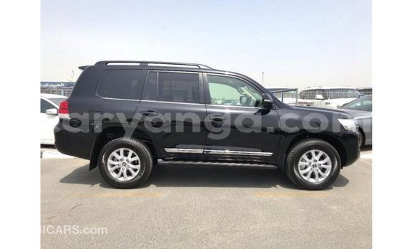 Acheter Import Voiture Toyota Land Cruiser Noir à Import - Dubai, Malawi Acheter Import Voiture Toyota Land Cruiser Noir à Import - Dubai, Malawi