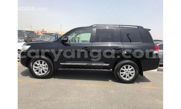 Acheter Import Voiture Toyota Land Cruiser Noir à Import - Dubai, Malawi Acheter Import Voiture Toyota Land Cruiser Noir à Import - Dubai, Malawi