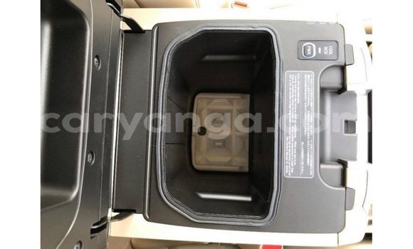 Acheter Import Voiture Toyota Land Cruiser Noir à Import - Dubai, Malawi Acheter Import Voiture Toyota Land Cruiser Noir à Import - Dubai, Malawi