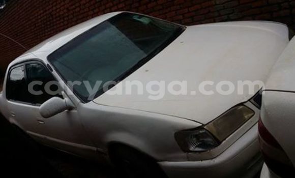 Acheter Occasion Voiture Toyota Corolla Blanc à Limbe, Malawi Acheter Occasion Voiture Toyota Corolla Blanc à Limbe, Malawi