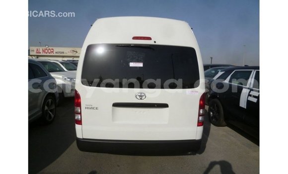 Acheter Import Voiture Toyota Hiace Blanc à Import - Dubai, Malawi Acheter Import Voiture Toyota Hiace Blanc à Import - Dubai, Malawi