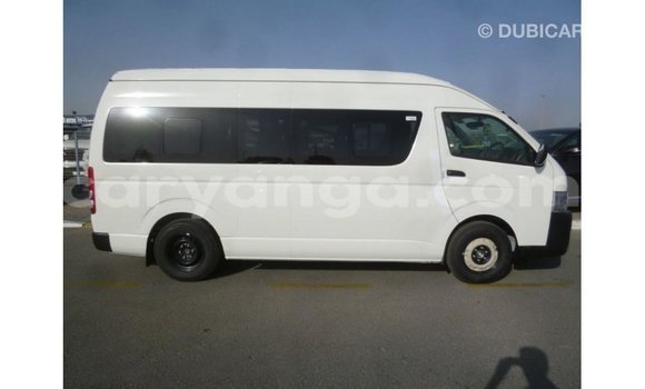Acheter Import Voiture Toyota Hiace Blanc à Import - Dubai, Malawi Acheter Import Voiture Toyota Hiace Blanc à Import - Dubai, Malawi