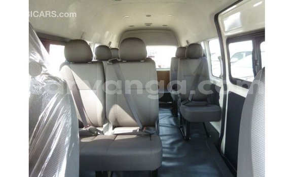 Acheter Import Voiture Toyota Hiace Blanc à Import - Dubai, Malawi Acheter Import Voiture Toyota Hiace Blanc à Import - Dubai, Malawi
