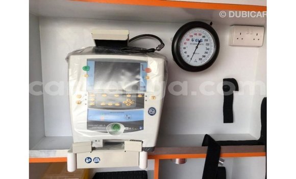 Acheter Import Voiture Toyota Hiace Blanc à Import - Dubai, Malawi Acheter Import Voiture Toyota Hiace Blanc à Import - Dubai, Malawi