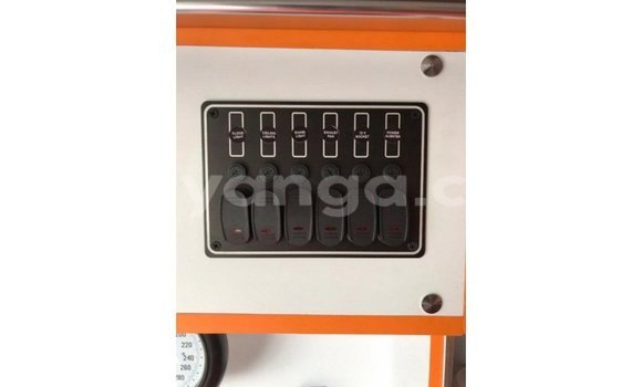 Acheter Import Voiture Toyota Hiace Blanc à Import - Dubai, Malawi Acheter Import Voiture Toyota Hiace Blanc à Import - Dubai, Malawi