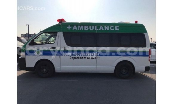 Acheter Import Voiture Toyota Hiace Blanc à Import - Dubai, Malawi Acheter Import Voiture Toyota Hiace Blanc à Import - Dubai, Malawi