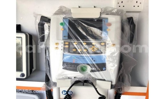 Acheter Import Voiture Toyota Hiace Blanc à Import - Dubai, Malawi Acheter Import Voiture Toyota Hiace Blanc à Import - Dubai, Malawi