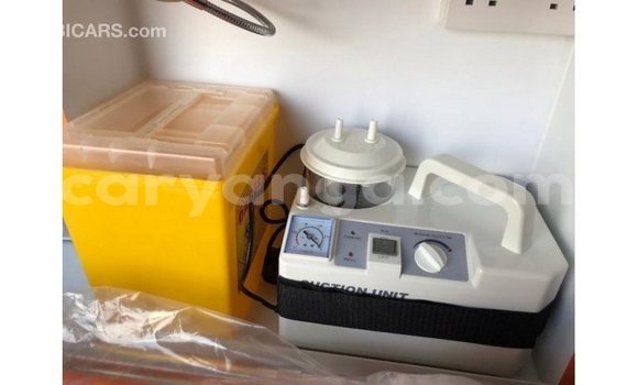 Acheter Import Voiture Toyota Hiace Blanc à Import - Dubai, Malawi Acheter Import Voiture Toyota Hiace Blanc à Import - Dubai, Malawi