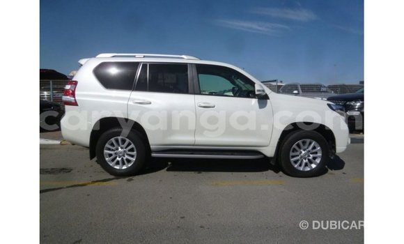 Acheter Import Voiture Toyota Prado Blanc à Import - Dubai, Malawi Acheter Import Voiture Toyota Prado Blanc à Import - Dubai, Malawi