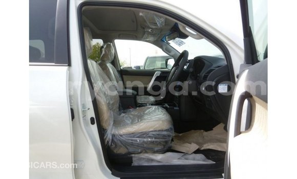 Nunua Imported Toyota Prado White Gari ndani ya Import - Dubai nchini Malawi Nunua Imported Toyota Prado White Gari ndani ya Import - Dubai nchini Malawi